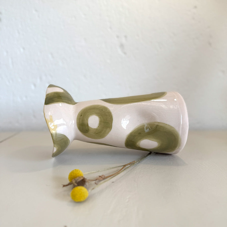 Muwuyu Stemmed Vase
