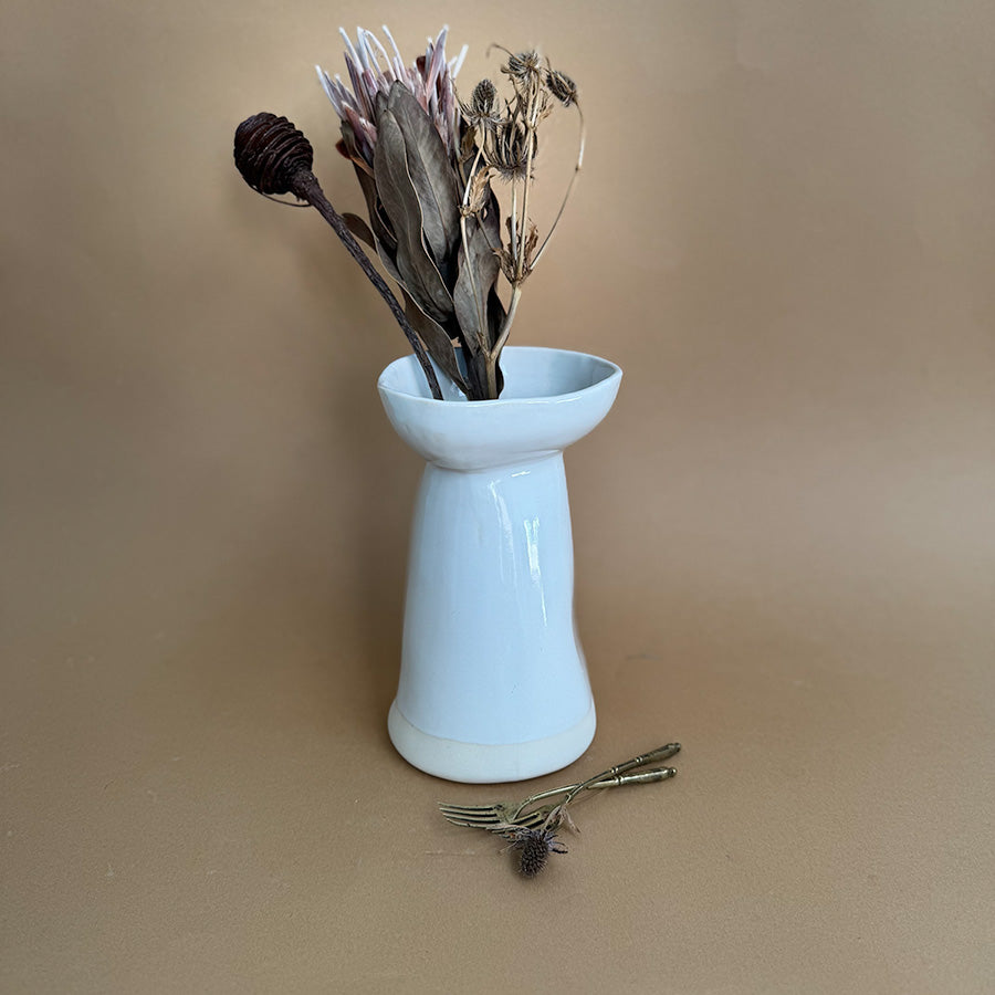 Muwuyu Stemmed Vase