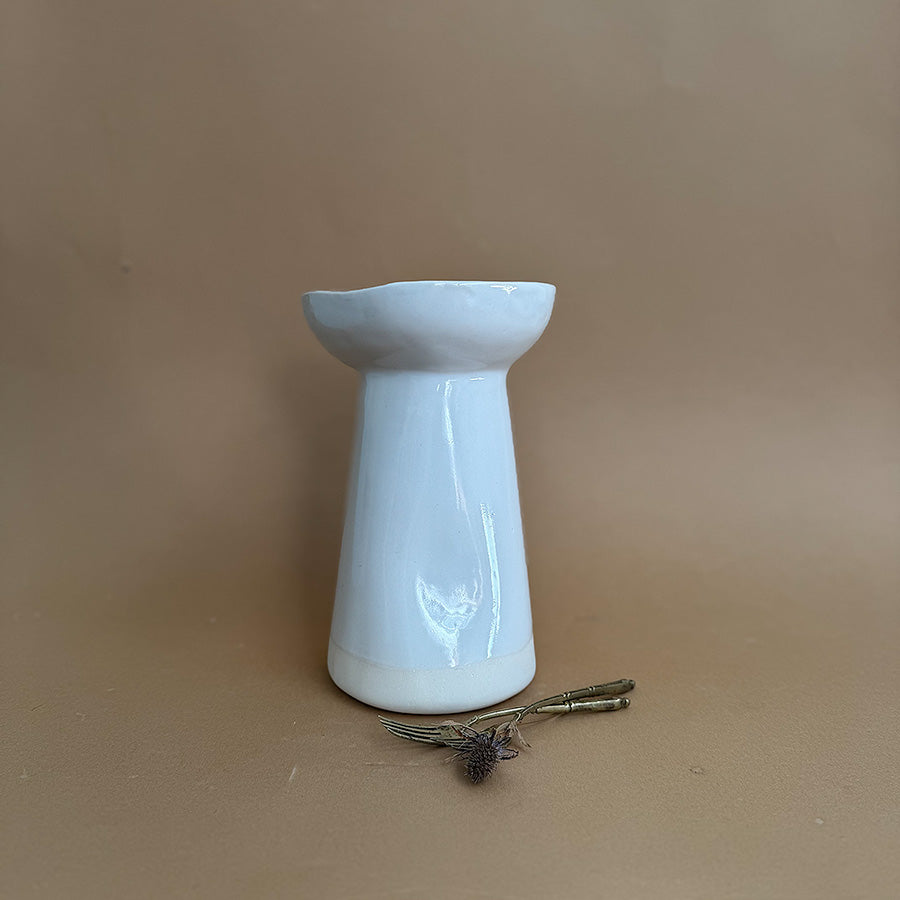 Muwuyu Stemmed Vase